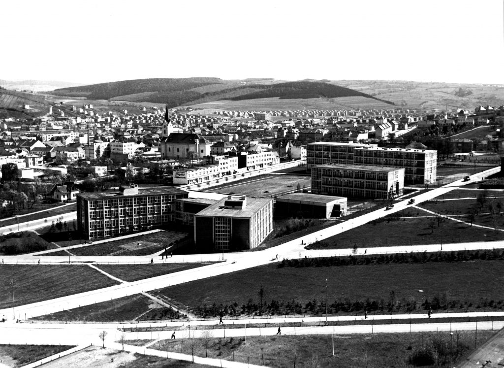 Školní čtvrť, 1935