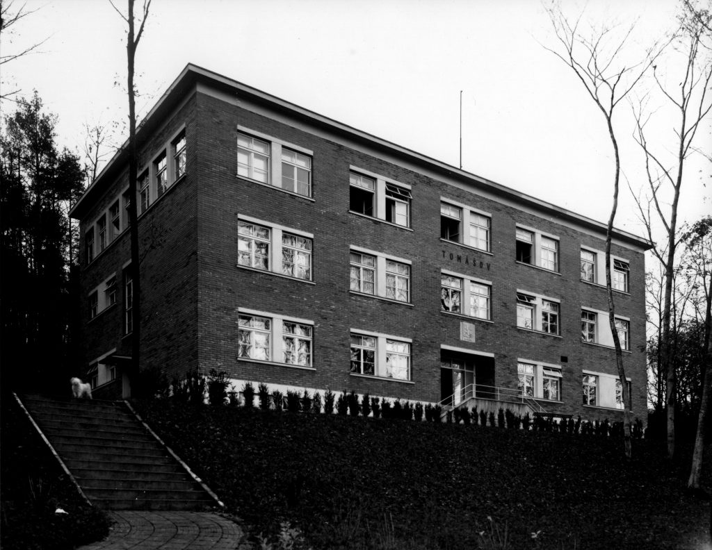 Škola manažerů Tomášov